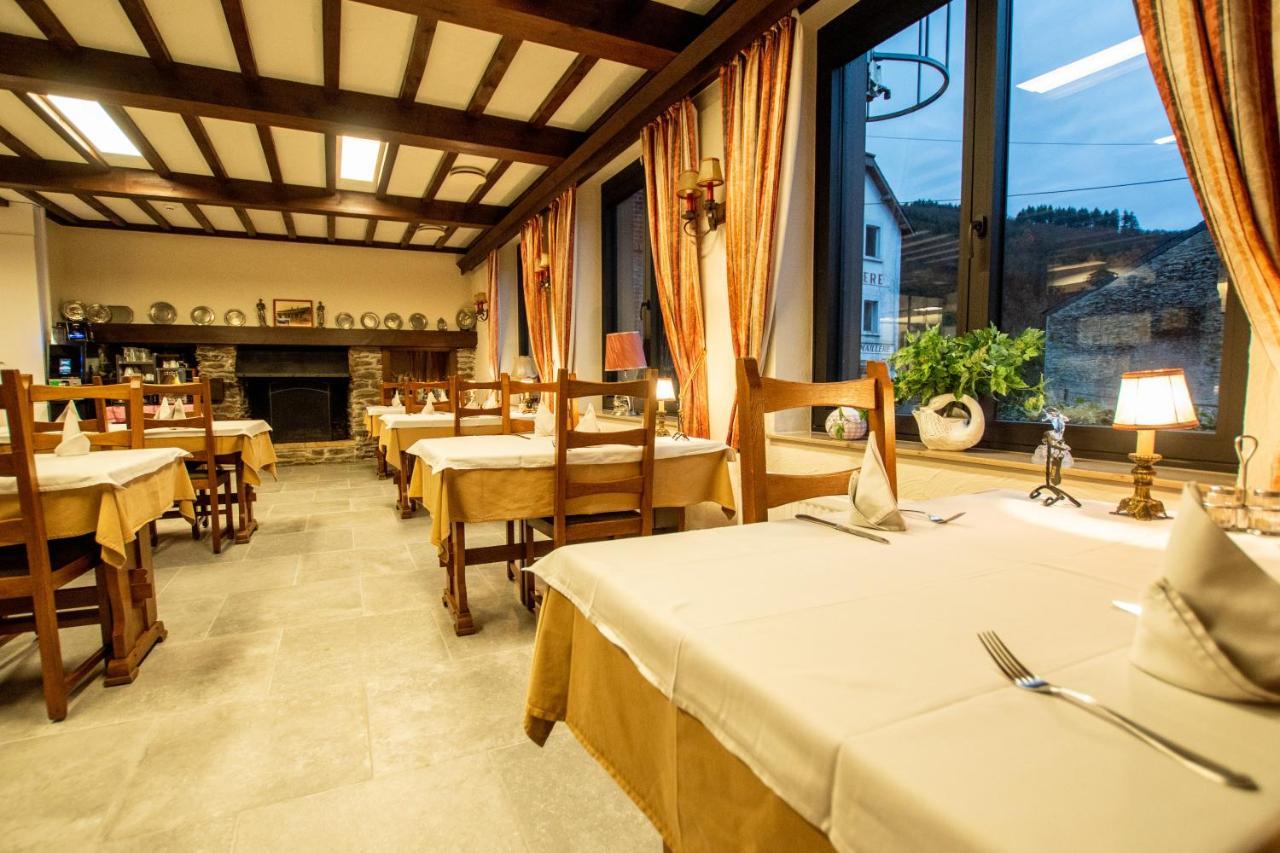 Auberge Le Vieux Moulin Poupehan Exteriör bild